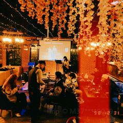 千百度主题酒店(郑州花园路店)·音乐餐厅(国贸360店) User Photo