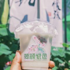 九月庭院咖啡馆(吉杨路店) User Photo