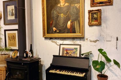 半两·咖啡书店·浮生是杯酒