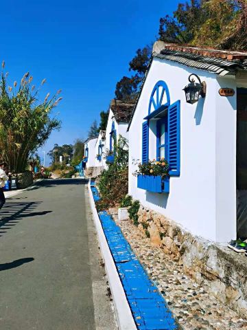 Xia Guan Village