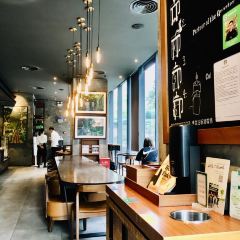 Starbucks (Wangfujing) User Photo