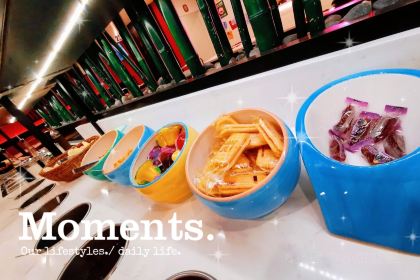 DaLongYi Hot Pot 大龙燚火锅