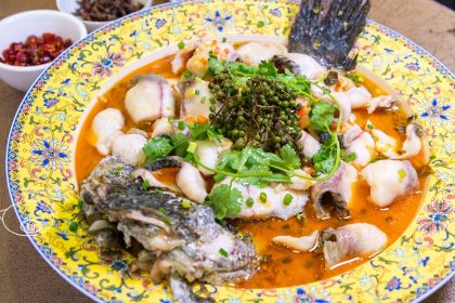 森波拉度假森林丛林餐厅