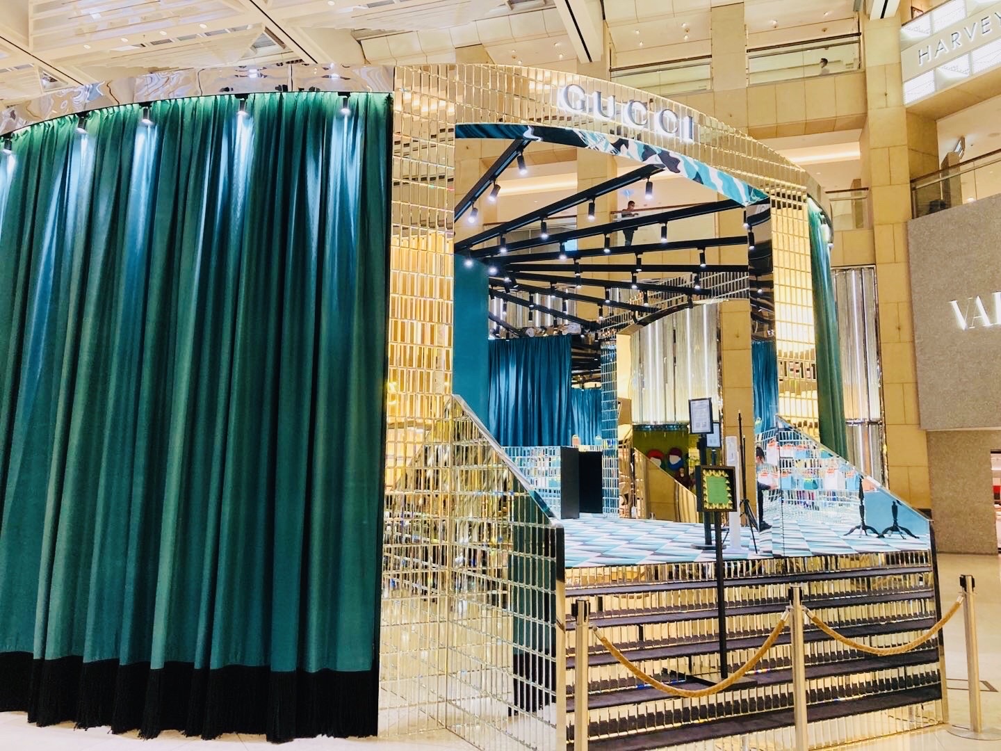 Prada Enchanted: new pop-up stores in Tokyo and London