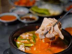 阿姨湯飯麪館（虹泉路店）