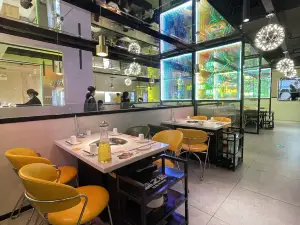 味之绝美蛙鱼头火锅(昭通一店)