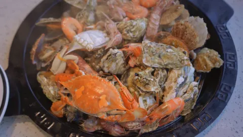 牛老二海鮮燒烤 in 日照