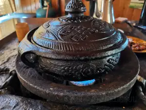 滇藏线尼西乡村土锅鸡