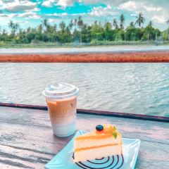 Riva Floating Cafe User Photo