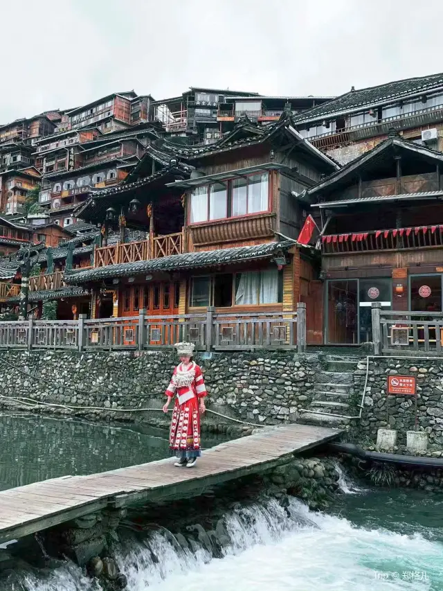 Miao Costume Experience in Zhenyuan