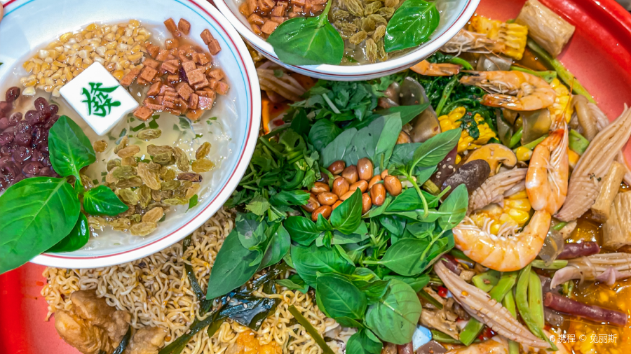 文立新·冒烤鸭麻辣烫(国贸360店)