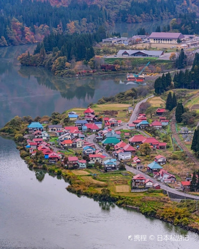 福島・金山町の大志集落は、まるでスイスやオーストリアのハルシ