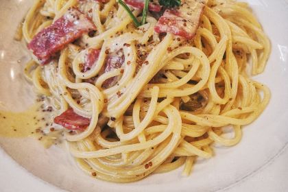 Luomazhilian (guanyaguangchang)