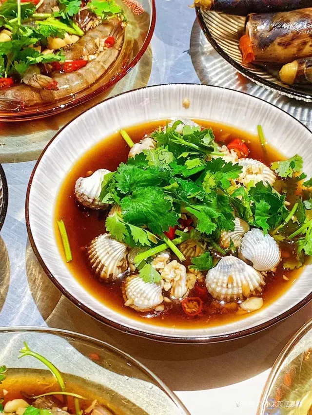 華貿天地