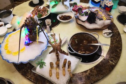 老友記海鮮姿造