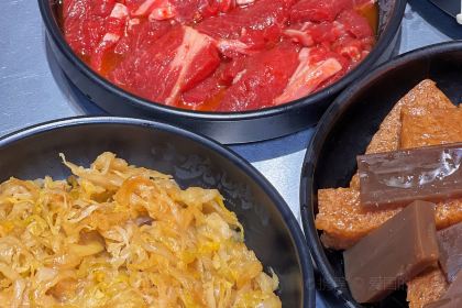 小腕儿烤肉(兴义店)