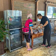 哈尼人家 User Photo