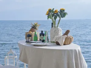 留白LIUBAI·菡萏驿海景度假酒店·留白Villa·菡萏驿海景餐厅(双廊店)