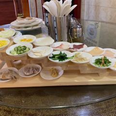 XUAN WEI FANG User Photo