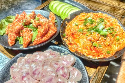 灌炙烧院子烤肉