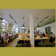 Green User Photo
