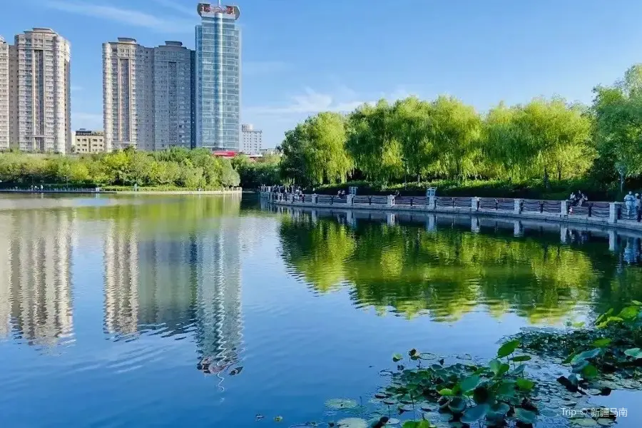 Площадь Городского города Наньху-Ма-Хе-Парк