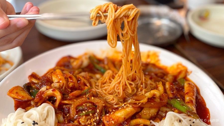 張師傅參雞湯·脊骨火鍋·炸雞