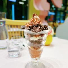 Demetres Downtown Markham User Photo