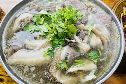 王记翘脚牛肉(雅丽苑店)