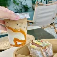 陋室啡尔(瑞清花园店) User Photo