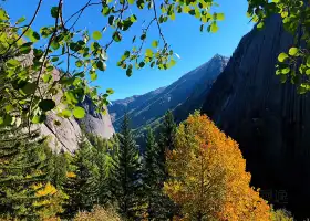 阿勒泰神鐘山