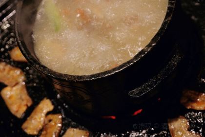 雲子石锅·围炉火塘餐厅