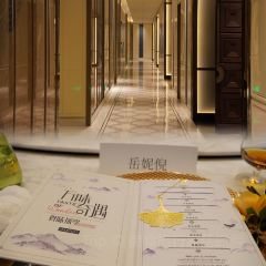 YAN TING User Photo