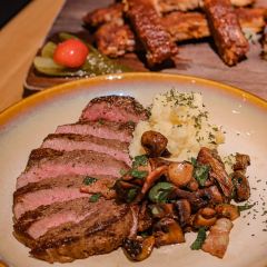 GebruWURST xiangchangxiongdi·deguoxiangchangpijiucanba (longhu u cheng) User Photo