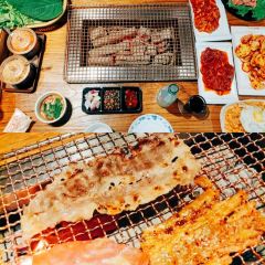 YING AI KAO ROU User Photo