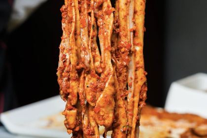 小南房鲜美蛙火锅(银海店)