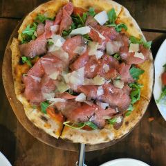 La Pizzaiola User Photo