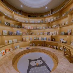 书里书外复合空间 User Photo