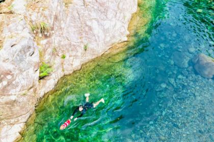 石门台小水洞农庄