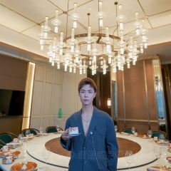 YAN TING User Photo