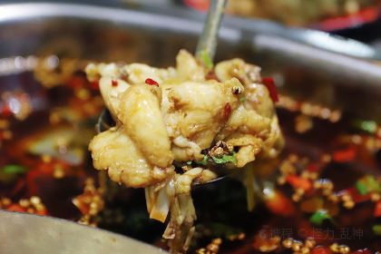 味之绝美蛙鱼头火锅(昭通一店)