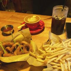 莫奈咖啡馆(顺河南路店) User Photo