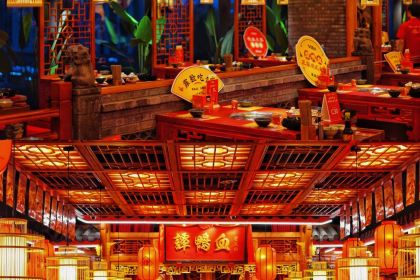 譚鴨血老火鍋（華貿店）