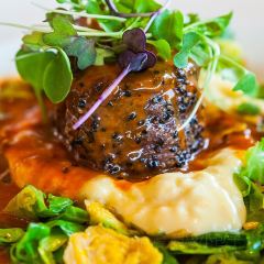 Moo Moo The Wine Bar + Grill User Photo