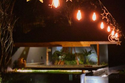 半月山温泉酒店二楼中餐厅