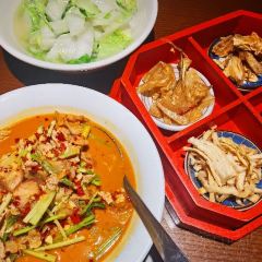 老萍巷·莲花血鸭(步行街店) User Photo