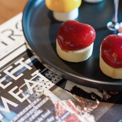 Crossing this pick Bistro User Photo