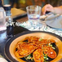 ZHU YI 여행 사진