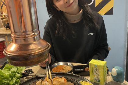 吉人帮老东北炭火烤肉堂(大学城店)