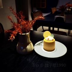 三·甘い 室(荷花新村店) User Photo